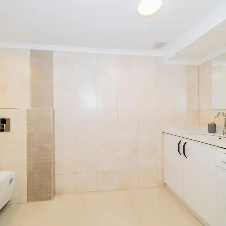 Central Flat Near Konyaalti Beach In Muratpasa * Antalya