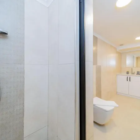 Central Flat Near Konyaalti Beach In Muratpasa Apartment